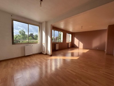 T2 au pied du Tram St Maur A VENDRE - LA MADELEINE - 59 m2 - 189900€