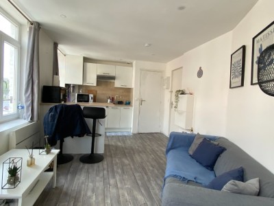 studio meublé A LOUER - LILLE - 25.64 m2 - 576 &euro; charges comprises par mois