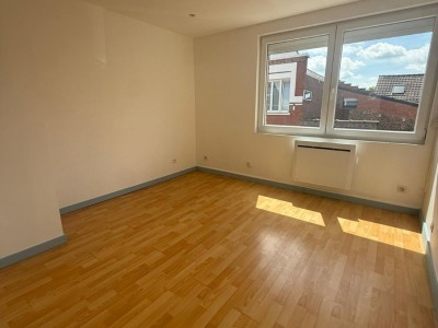 APPARTEMENT T3 A LOUER - TOURCOING - 76.8 m2 - 730 &euro; charges comprises par mois