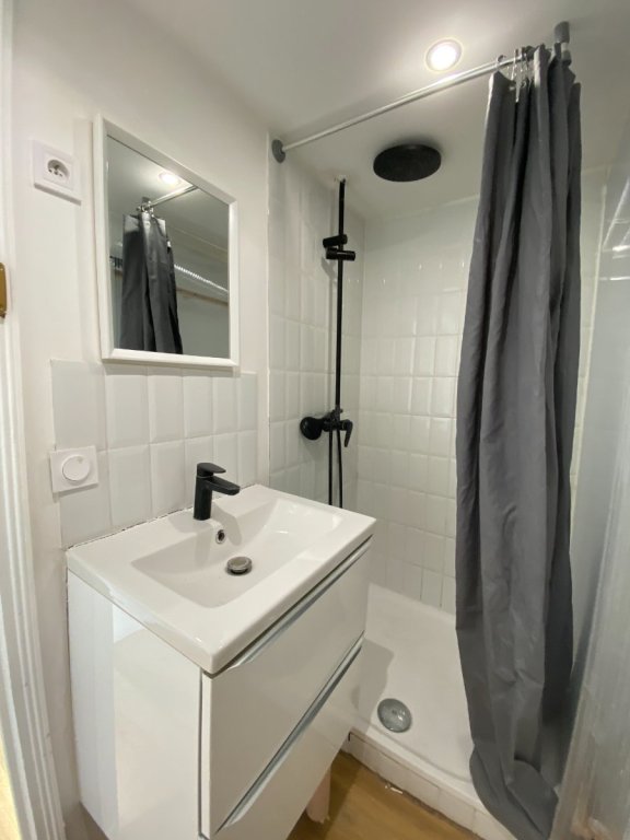 CHAMBRE 1 A LOUER - VILLENEUVE D ASCQ - 24 m2 - 550 &euro; charges comprises par mois