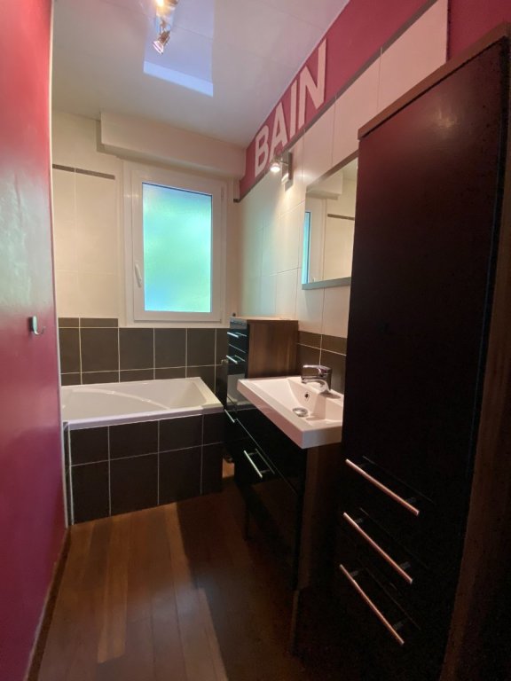 Maison 3 chambres A LOUER - TOURCOING - 90 m2 - 1 228 &euro; charges comprises par mois