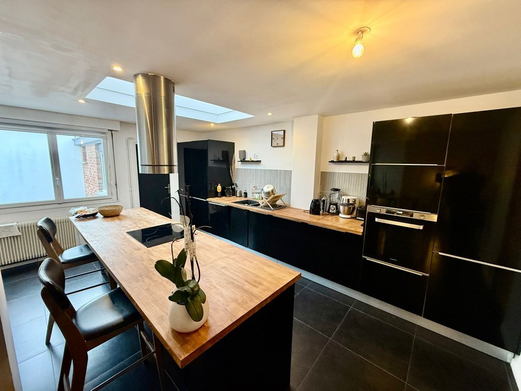 MAISON A VENDRE - CROIX - 156.96 m2 - 332�000�&euro;