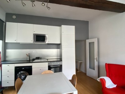 STUDIO VIEUX LILLE A LOUER - LILLE - 33 m2 - 849 € charges comprises par mois