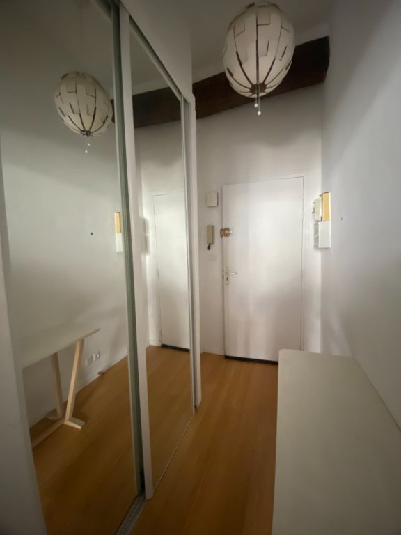 STUDIO VIEUX LILLE A LOUER - LILLE - 33 m2 - 849 &euro; charges comprises par mois