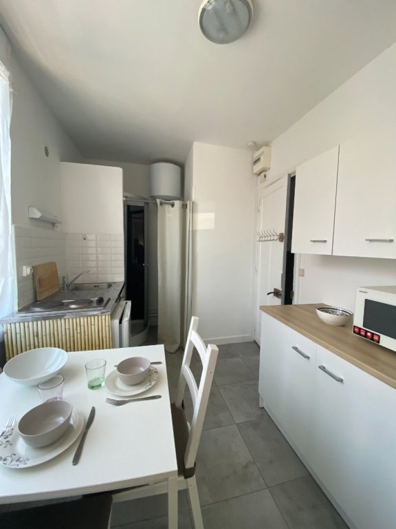 STUDIO A LOUER - WASQUEHAL - 16 m2 - 420 &euro; charges comprises par mois