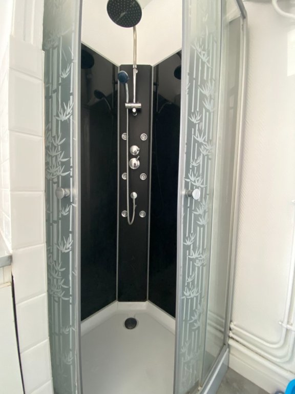 STUDIO A LOUER - WASQUEHAL - 16 m2 - 420 &euro; charges comprises par mois