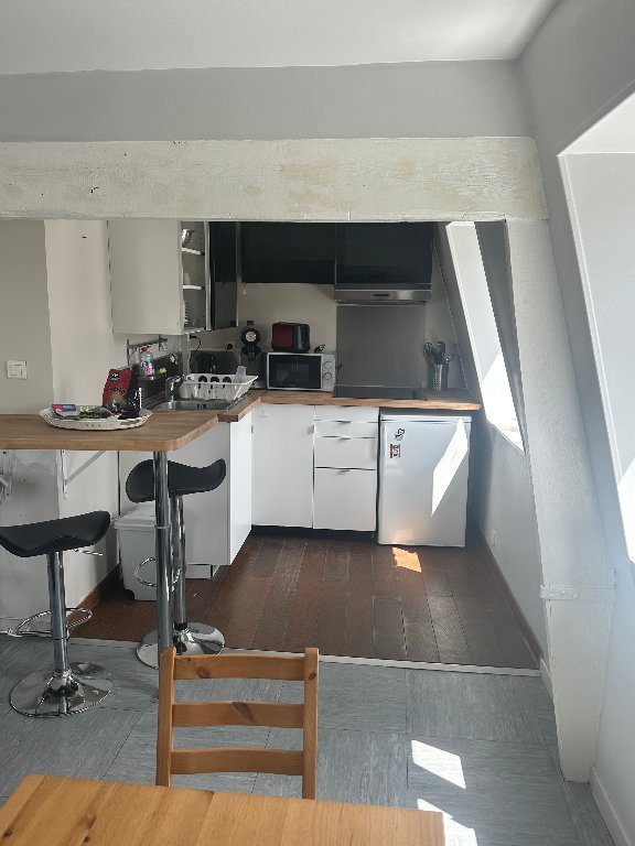 APPARTEMENT T2 A LOUER - LA MADELEINE - 46.25 m2 - 750 &euro; charges comprises par mois