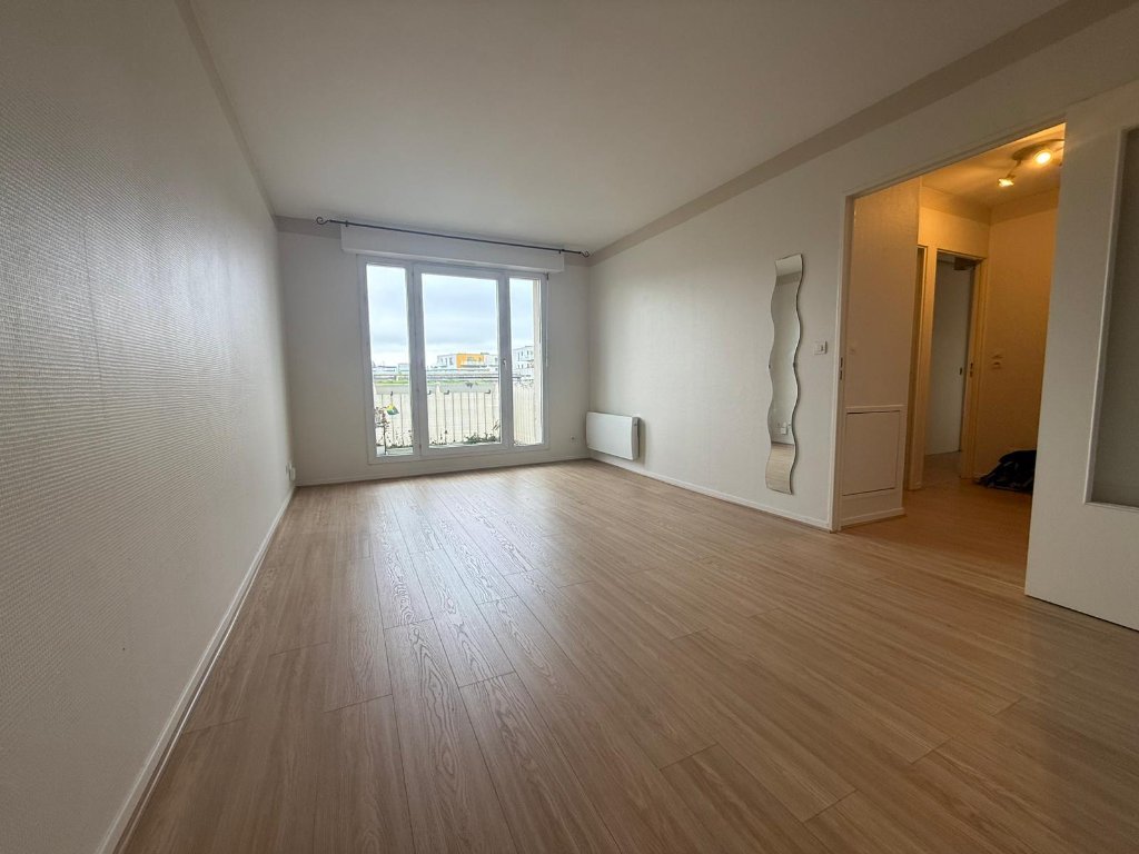 APPARTEMENT T2 A VENDRE - LA MADELEINE - 42.68 m2 - 199�000�&euro;