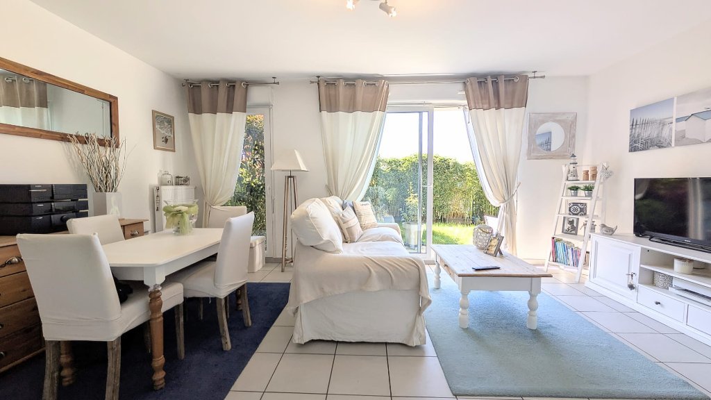 APPARTEMENT T2 A VENDRE - LA MADELEINE - 42.9 m2 - 185�000�&euro;