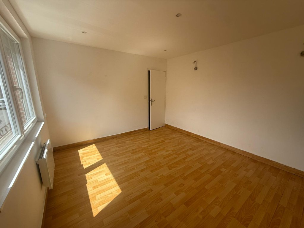 APPARTEMENT T3 A LOUER - TOURCOING - 76.8 m2 - 730 &euro; charges comprises par mois