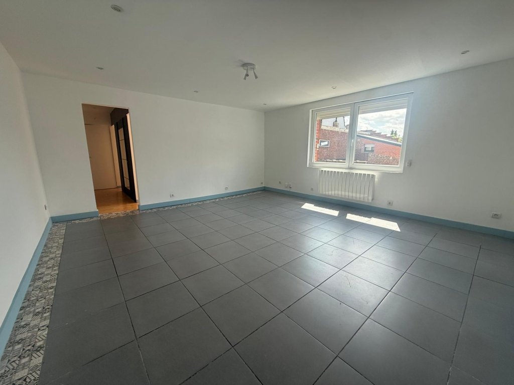 APPARTEMENT T3 A LOUER - TOURCOING - 76.8 m2 - 730 &euro; charges comprises par mois