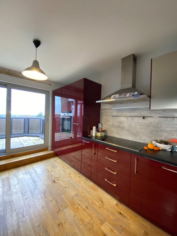 APPARTEMENT T4 A LOUER - MOUVAUX - 115 m2 - 1 891 &euro; charges comprises par mois