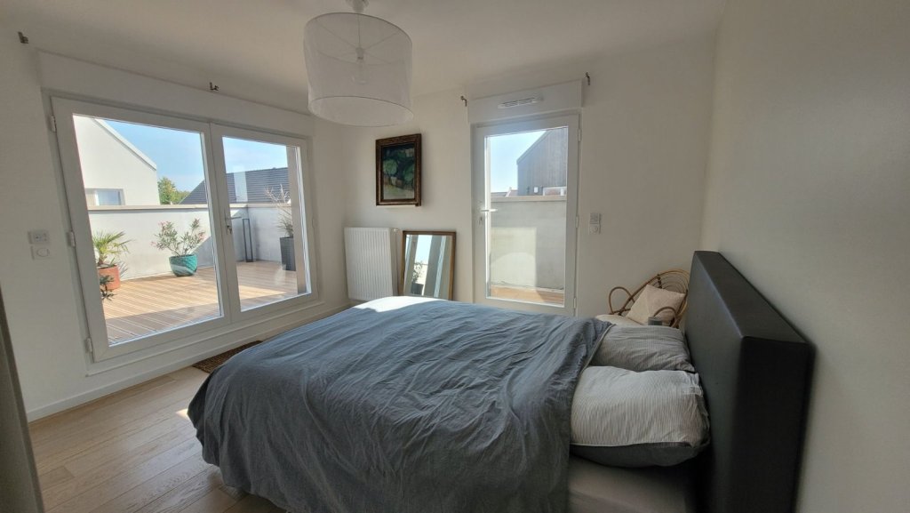 APPARTEMENT T4 A LOUER - WAMBRECHIES - 88.64 m2 - 1 450 &euro; charges comprises par mois