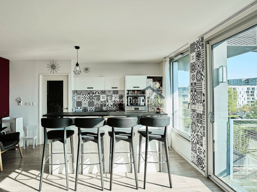 APPARTEMENT T4 A VENDRE - LILLE - 82 m2 - 239 900 &euro;